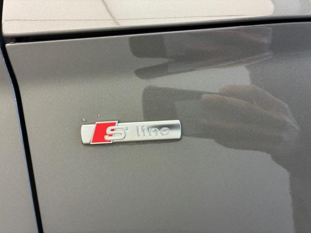 Q5 40TDIクワトロ Sライン ブラックスタイリング/Sline/パーキングアシスト/アンビエントライト/全方位カメラ/クルーズコントロール/AppleCarplay/マトリクスLED/パワーバックドア/Bluetooth(21枚目)