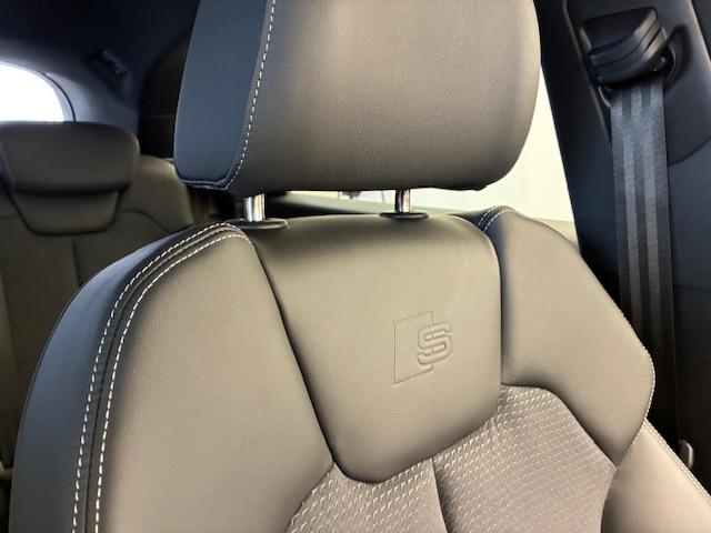 Q5 40TDIクワトロ Sライン ブラックスタイリング/Sline/パーキングアシスト/アンビエントライト/全方位カメラ/クルーズコントロール/AppleCarplay/マトリクスLED/パワーバックドア/Bluetooth(28枚目)