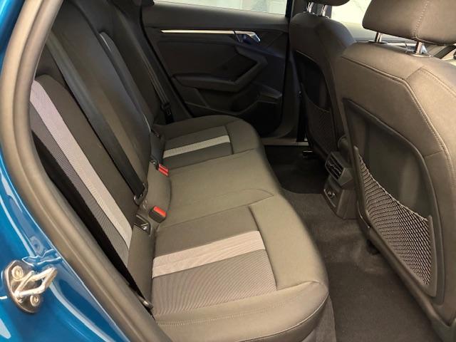 A3 スポーツバック40TFSIクワトロアドバンスド 禁煙車/4WD/ワンオーナー/スポーツバック/クルーズコントロール/純正バックカメラ/Bluetooth/AppleCarplay/フルセグTV純正ホイール/LEDヘッドライト(11枚目)