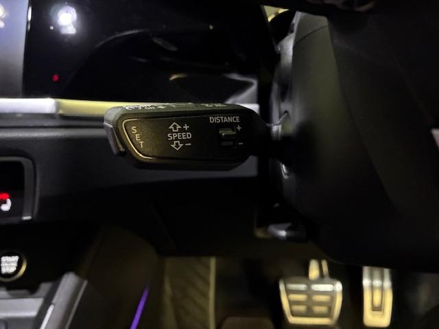 Q3スポーツバック 35TDIクワトロ Sライン 禁煙車/レンタカーアップ/ブラックスタイリング/4WD/クワトロ/マルチカラーアンビエントライト/Bluetooth/AppleCarplay/クルーズコントロール/全方位カメラ(22枚目)