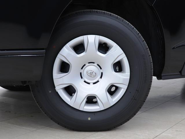 ハイエースバン スーパーGL ダークプライムII デュアルパワースライドドア リヤヒーター&クーラー スマートエントリー トヨタセーフティセンス アクセサリーコンセント プッシュ式オートエアコン 純正フロアマット(4枚目)