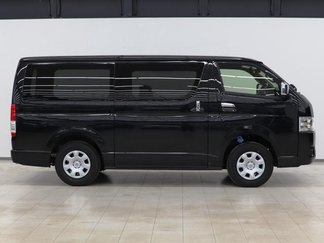 ハイエースバン スーパーGL ダークプライムII デュアルパワースライドドア リヤヒーター&クーラー スマートエントリー トヨタセーフティセンス アクセサリーコンセント プッシュ式オートエアコン 純正フロアマット(10枚目)