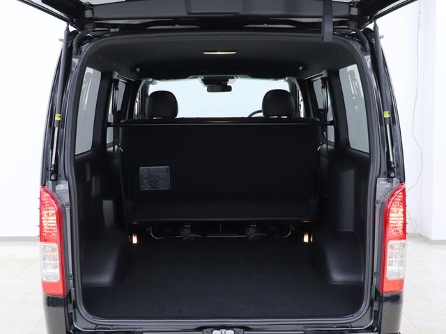 ハイエースバン スーパーGL ダークプライムII デュアルパワースライドドア リヤヒーター&クーラー スマートエントリー トヨタセーフティセンス アクセサリーコンセント プッシュ式オートエアコン 純正フロアマット(17枚目)