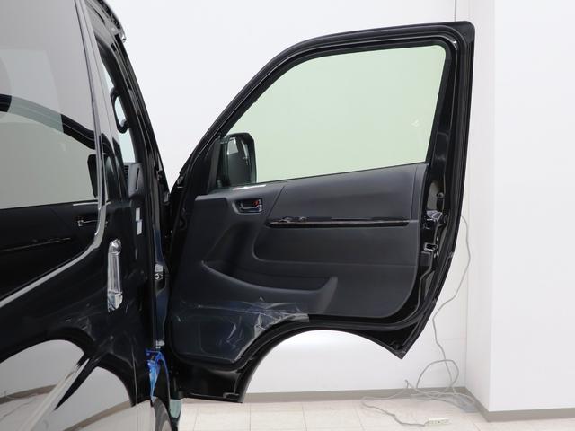 ハイエースバン スーパーGL ダークプライムII デュアルパワースライドドア リヤヒーター&クーラー スマートエントリー トヨタセーフティセンス アクセサリーコンセント プッシュ式オートエアコン 純正フロアマット(32枚目)