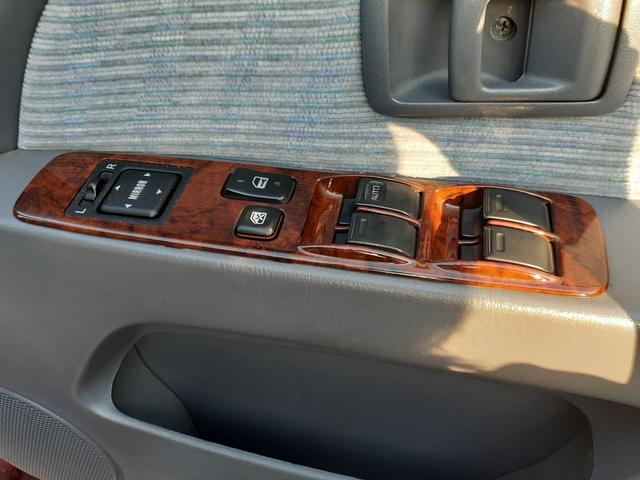 ハイラックスサーフ SSR-X アクティブパッケージII ワイド リフトアップ SAXON製マフラー サンルーフ セントラル自動車キャンピングキッド(22枚目)