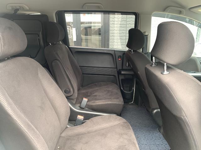 フリード Ｇ　ジャストセレクション　メモリ―ナビ　フルセグ　バックカメラ　パワースライドドア　キーレスキー　ＨＩＤヘッドライト（6枚目）