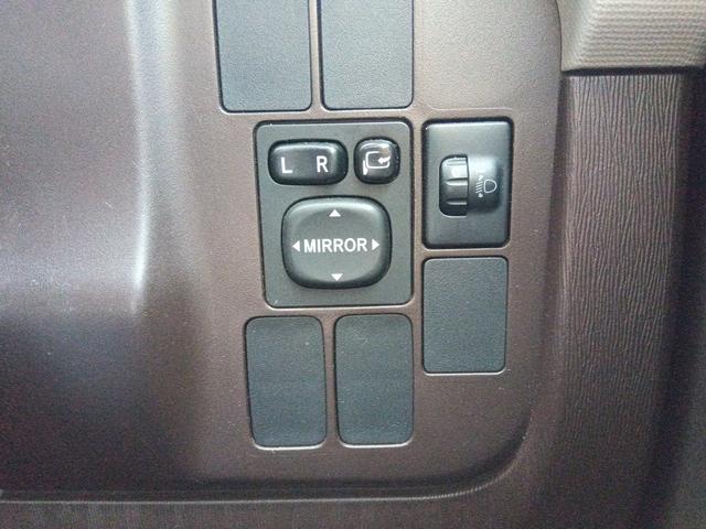 パッソ プラスハナ　Ｃパッケージ　キーレスキー　ナビ　ＴＶ　ＥＴＣ　エアコン　ＣＶＴ（17枚目）