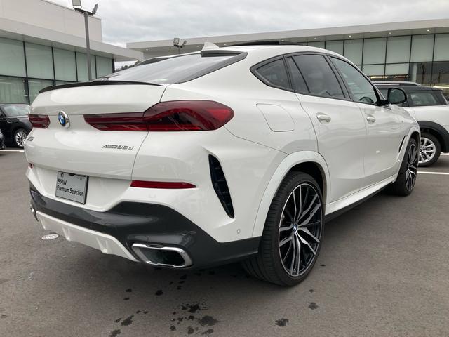 Ｘ６ ｘＤｒｉｖｅ　３５ｄ　Ｍスポーツ　認定中古車アクティブクルーズコントロール　サンルーフ２２アルミホイール　カーボンスポイラー　カーボンドアミラー　ハーマンカードンスピーカー（7枚目）