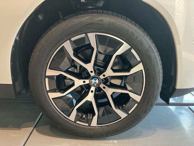 Ｘ３ ２０　ｘＤｒｉｖｅ　Ｘライン　認定中古車アクティブクルーズコントロール　３６０度カメラ１９インチアルミホイール　アップルカープレイ　ワイヤレスチャージ（9枚目）