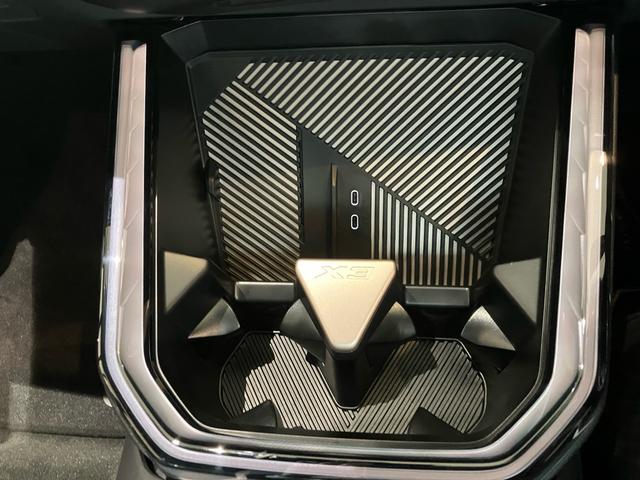 Ｘ３ ２０　ｘＤｒｉｖｅ　Ｘライン　認定中古車アクティブクルーズコントロール　３６０度カメラ１９インチアルミホイール　アップルカープレイ　ワイヤレスチャージ（35枚目）