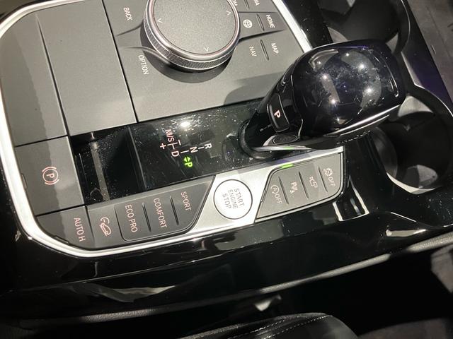 X3 xDrive 20d Mスポーツ セレクトパッケージ パノラマサンルーフ フロント・リヤシートヒーター ブラックレザーシート ステアリングヒーター ハーマンカードンスピーカー20インチアルミホイール リヤローラーブラインド全周囲カメラ(41枚目)