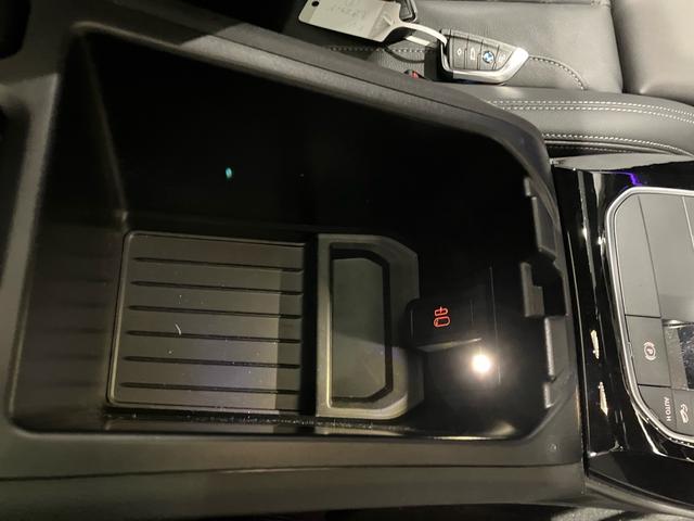 X3 xDrive 20d Mスポーツ セレクトパッケージ パノラマサンルーフ フロント・リヤシートヒーター ブラックレザーシート ステアリングヒーター ハーマンカードンスピーカー20インチアルミホイール リヤローラーブラインド全周囲カメラ(45枚目)