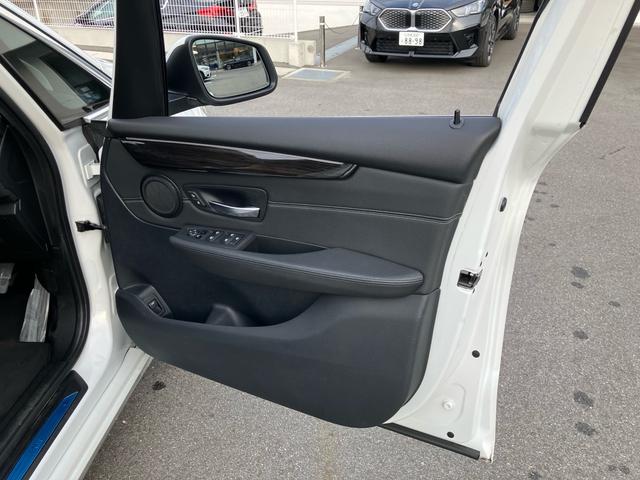 ２シリーズ ２１８ｄアクティブツアラー　ラグジュアリー　認定中古車　タイヤ４本新品　アクティブクルーズコントロ―ル　ブラックレザーシート　シートヒーター　ヘッドアップディスプレイ（12枚目）