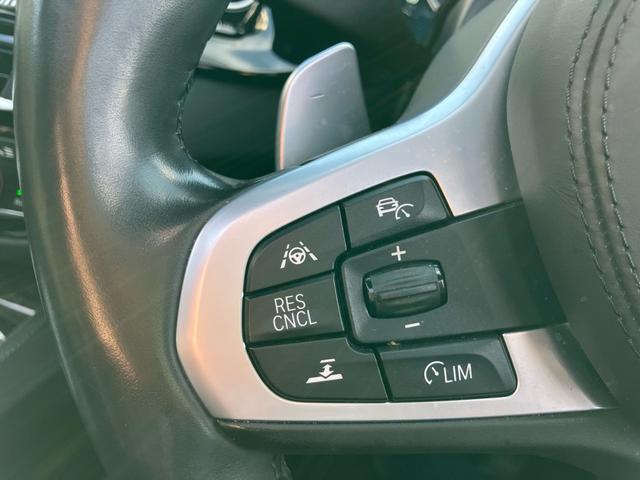 ５シリーズ ５４０ｉ　ｘＤｒｉｖｅツーリング　Ｍスポーツ　ガラスサンルーフ　ハーマンカードンスピーカー　アクティブクルーズコントロ―ル　ヘッドアップディスプレイ　ブラックレザーシート　フロント・リヤシートヒーター　３６０度カメラ（26枚目）