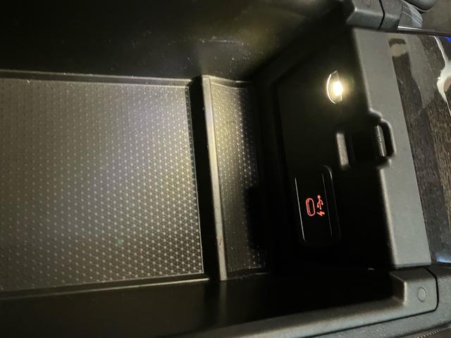 3シリーズ 320d xDrive Mスポーツ 19インチアルミホイール アクティブクルーズコントロール ブラックレザーシート シートヒーター アップルカープレイ(35枚目)