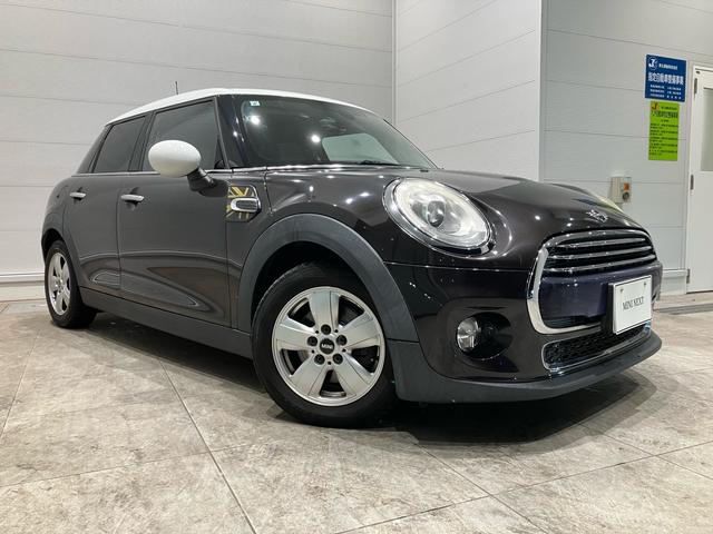 ＭＩＮＩ クーパー　認定中古車　ナビゲーション　社外バックカメラ　地デジチューナー（3枚目）