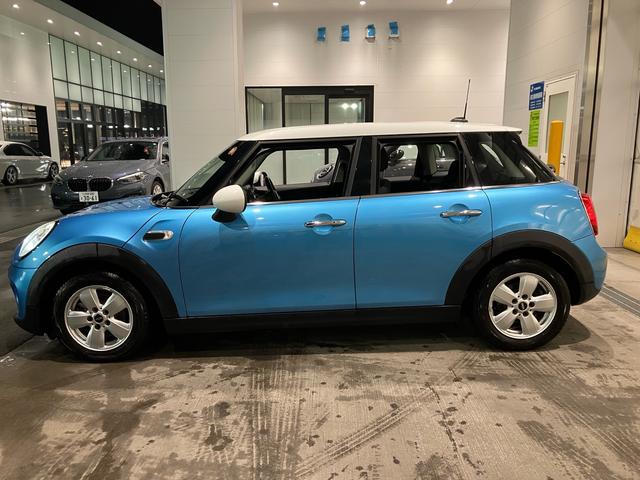 MINI クーパーD 認定中古車 ナビゲーション バックカメラ ETC Buletooth スマートキー(5枚目)