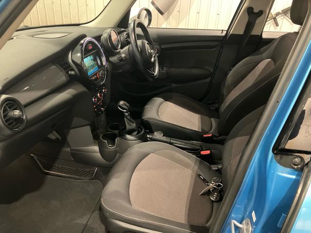 MINI クーパーD 認定中古車 ナビゲーション バックカメラ ETC Buletooth スマートキー(16枚目)