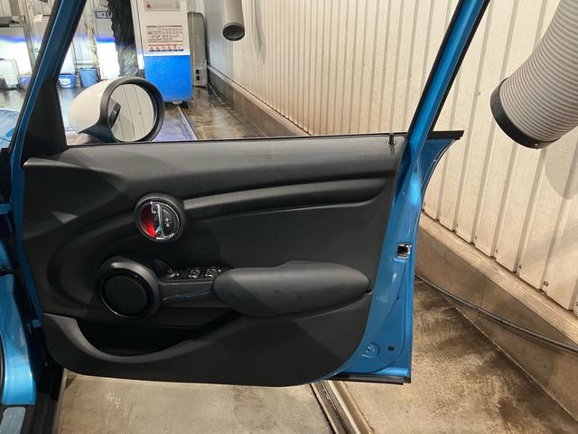 MINI クーパーD 認定中古車 ナビゲーション バックカメラ ETC Buletooth スマートキー(18枚目)