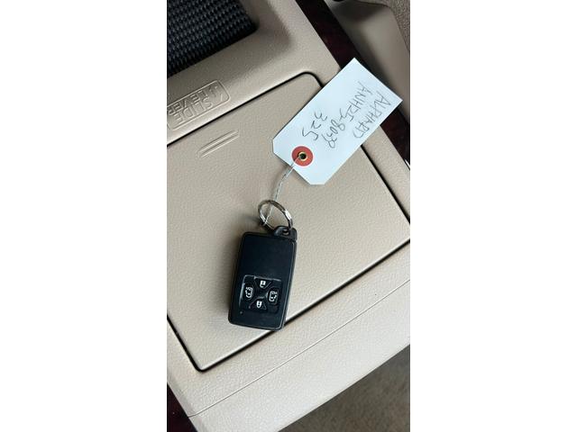 アルファード 　４ｗｄ　スマートキー　バックカメラ　ローダウン（31枚目）