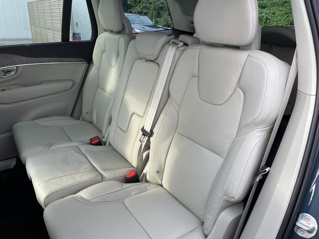 ＸＣ９０ アルティメット　Ｂ５　ＡＷＤ　白革　Ｂ＆Ｗスピーカー　サンルーフ　ＬＥＤヘッド　３６０度カメラ　純正２０インチＡＷ　マッサージ機能付シート　木目インパネ　ＥＴＣ　電動リアゲート　レーンキープ（65枚目）