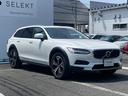 Ｖ９０ クロスカントリー　アルティメット　Ｂ５　ＡＷＤ　新インフォテイメント対応（グーグル）　サンルーフ　白革Ｐシート　３６０度カメラ　ＡＣＣ　衝突軽減　ＥＴＣ　純正２０ＡＷ　新車保証継承（3枚目）