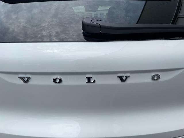 VOLVO XC40 B4 AWD R-DESIGN