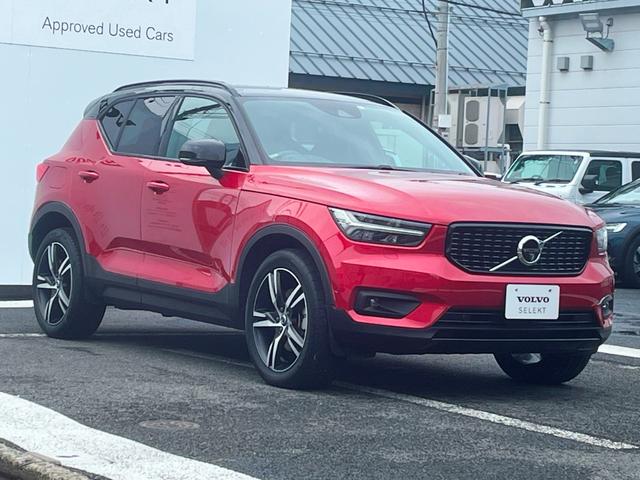 ＸＣ４０ Ｔ４　ＡＷＤ　Ｒデザイン　黒半革　ハーマンカードン製サウンドシステム　フルセグＨＤＤナビ　ＬＥＤライト　３６０度カメラ　ヒートシーター　ステアリングヒーター　純正１９インチＡＷ（3枚目）