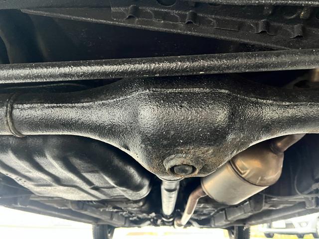 下廻りは年式相応ですがサビが少なく綺麗です！