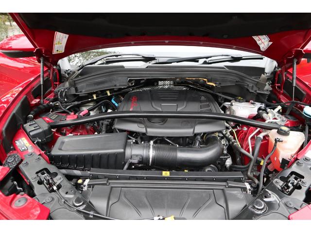 ステルヴィオ ファーストエディション レザーエクスクルーシブ 20インチ レッドキャリパー(5枚目)