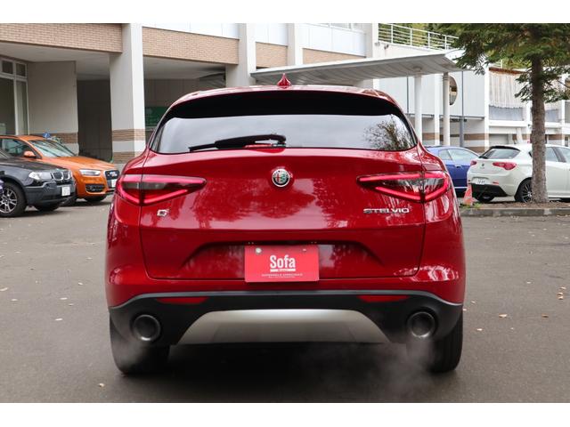 ステルヴィオ ファーストエディション レザーエクスクルーシブ 20インチ レッドキャリパー(8枚目)