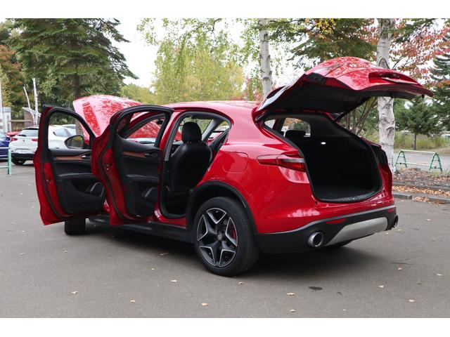 ステルヴィオ ファーストエディション レザーエクスクルーシブ 20インチ レッドキャリパー(11枚目)