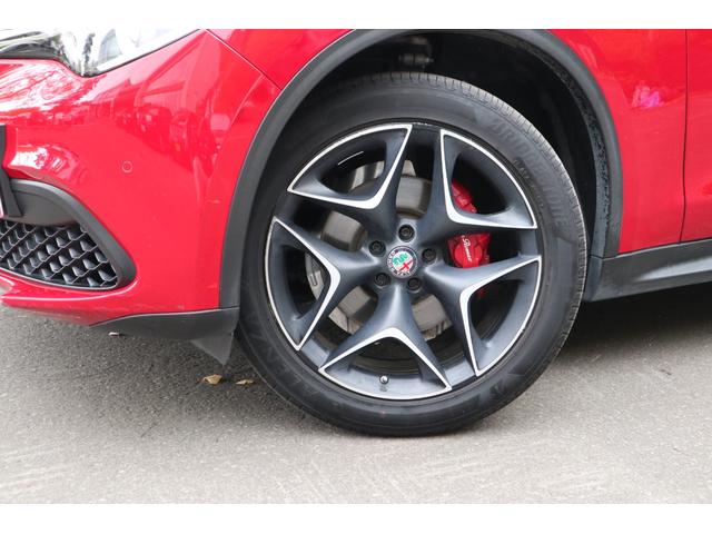 ステルヴィオ ファーストエディション レザーエクスクルーシブ 20インチ レッドキャリパー(29枚目)