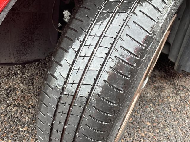 キューブ １５Ｘ　８０ｔｈスペシャルカラーリミテッド　特別限定車　関東仕入れ　禁煙車　ナビ　フルセグテレビ　Ｂｌｕｅｔｏｏｔｈ　ＵＳＢ　ＣＤ　ＥＴＣ　スマートキー　プッシュスタート　ドアバイザー　プライバシーガラス　タイミングチェーン（58枚目）