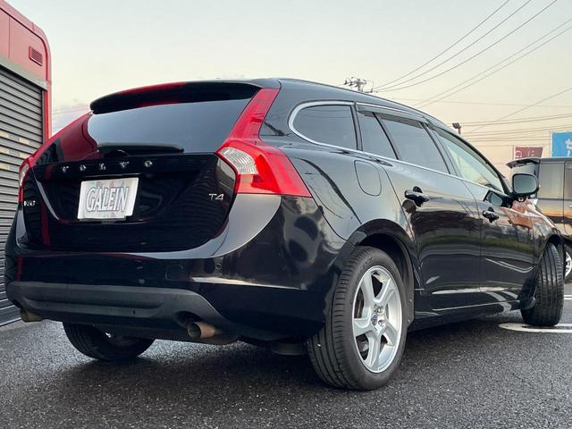 Ｖ６０ Ｔ４　茶革　禁煙　ナビ　バックカメラ　ＴＶ　ＢＴ接　ＥＴＣ　ＨＩＤ　オートライト　クルコン　電動シート　シートヒーター　スマートキー　障害物センサー　ＣＤ＆ＤＶＤ　衝突軽減ブレーキ　ＢＬＩＳ　レーンアシスト（31枚目）