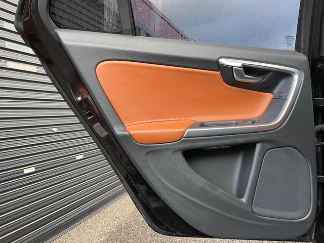 Ｖ６０ Ｔ４　茶革　禁煙　ナビ　バックカメラ　ＴＶ　ＢＴ接　ＥＴＣ　ＨＩＤ　オートライト　クルコン　電動シート　シートヒーター　スマートキー　障害物センサー　ＣＤ＆ＤＶＤ　衝突軽減ブレーキ　ＢＬＩＳ　レーンアシスト（52枚目）