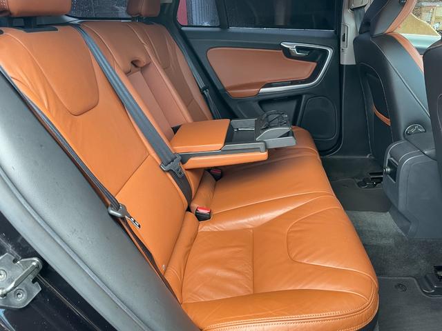 Ｖ６０ Ｔ４　茶革　禁煙　ナビ　バックカメラ　ＴＶ　ＢＴ接　ＥＴＣ　ＨＩＤ　オートライト　クルコン　電動シート　シートヒーター　スマートキー　障害物センサー　ＣＤ＆ＤＶＤ　衝突軽減ブレーキ　ＢＬＩＳ　レーンアシスト（56枚目）