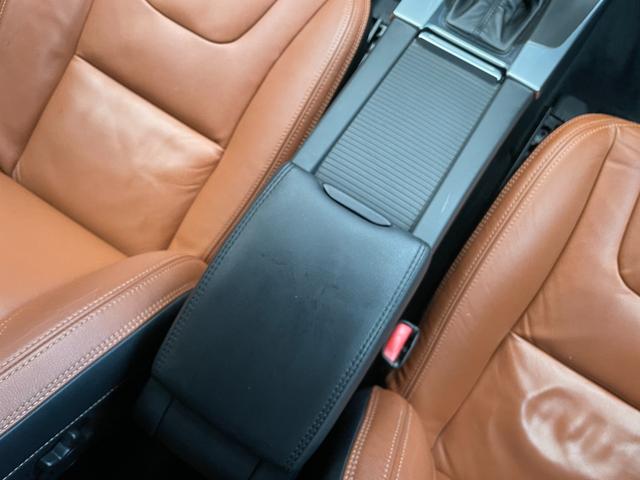 Ｖ６０ Ｔ４　茶革　禁煙　ナビ　バックカメラ　ＴＶ　ＢＴ接　ＥＴＣ　ＨＩＤ　オートライト　クルコン　電動シート　シートヒーター　スマートキー　障害物センサー　ＣＤ＆ＤＶＤ　衝突軽減ブレーキ　ＢＬＩＳ　レーンアシスト（61枚目）