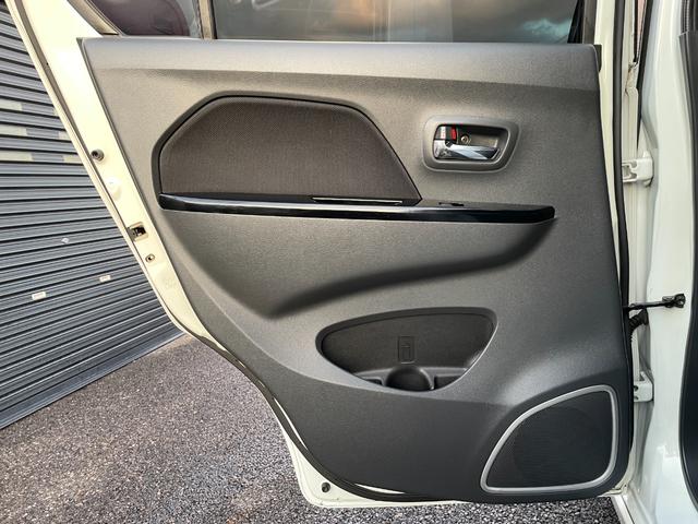 ワゴンＲスティングレー Ｔ　ターボ　ナビ　ＴＶ　ＢＴ接続　ＨＩＤ　オートライト　関東仕入　スマートキー　パドルシフト　ＣＤ＆ＤＶＤ　ミラーウィンカー　ドアバイザー　フォグ　プライバシーガラス　純正アルミ　ＡＵＴＯエアコン　電格Ｍ（50枚目）