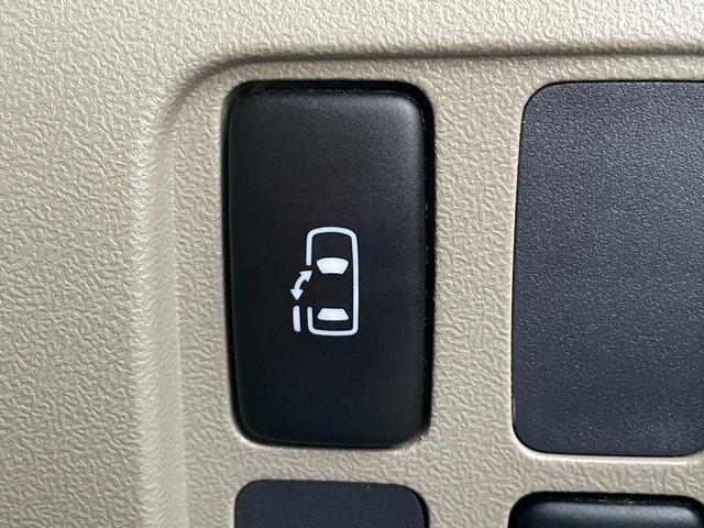 タント Ｘリミテッド　後期型　ナビ　バックカメラ　テレビ　ミラクルオープン電動ドア　スマートキー　ドアバイザー　プライバシーガラス　アルミホイール　ＡＵＴＯエアコン　ＣＤ再生　電格ミラー　レベライザー　タイミングチェーン（10枚目）