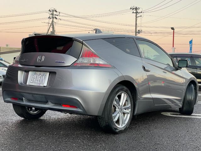 CR-Z α 禁煙車/ETC/HID/オートライト/クルーズコントロール/スマートキー/パドルシフト/オートAC/CDオーディオ/ミラーウィンカー/プライバシーガラス/フォグ/純正アルミ/シートリフター/Tチェーン(12枚目)