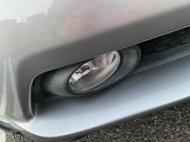 CR-Z α 禁煙車/ETC/HID/オートライト/クルーズコントロール/スマートキー/パドルシフト/オートAC/CDオーディオ/ミラーウィンカー/プライバシーガラス/フォグ/純正アルミ/シートリフター/Tチェーン(33枚目)