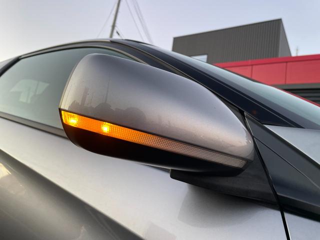 CR-Z α 禁煙車/ETC/HID/オートライト/クルーズコントロール/スマートキー/パドルシフト/オートAC/CDオーディオ/ミラーウィンカー/プライバシーガラス/フォグ/純正アルミ/シートリフター/Tチェーン(34枚目)