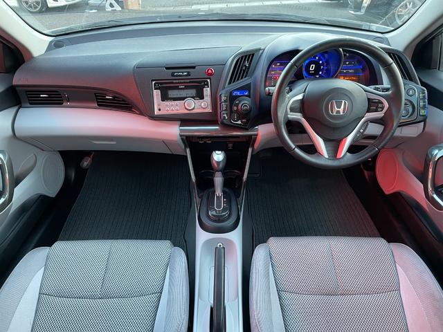 CR-Z α 禁煙車/ETC/HID/オートライト/クルーズコントロール/スマートキー/パドルシフト/オートAC/CDオーディオ/ミラーウィンカー/プライバシーガラス/フォグ/純正アルミ/シートリフター/Tチェーン(57枚目)