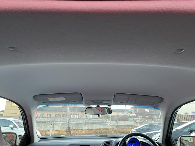 CR-Z α 禁煙車/ETC/HID/オートライト/クルーズコントロール/スマートキー/パドルシフト/オートAC/CDオーディオ/ミラーウィンカー/プライバシーガラス/フォグ/純正アルミ/シートリフター/Tチェーン(78枚目)