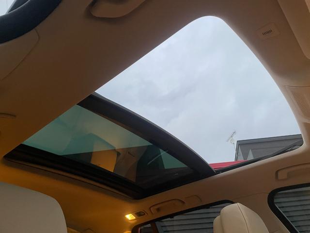 5シリーズ 523iツーリング 禁煙車/サンルーフ/本革シート/ナビ/バックカメラ/テレビ/ETC/HID/オートライト/スマートキー/クルコン/ドラレコ/障害物センサー/電動シート/シートヒーター/CD&DVD/Mサーバー/純AW(6枚目)