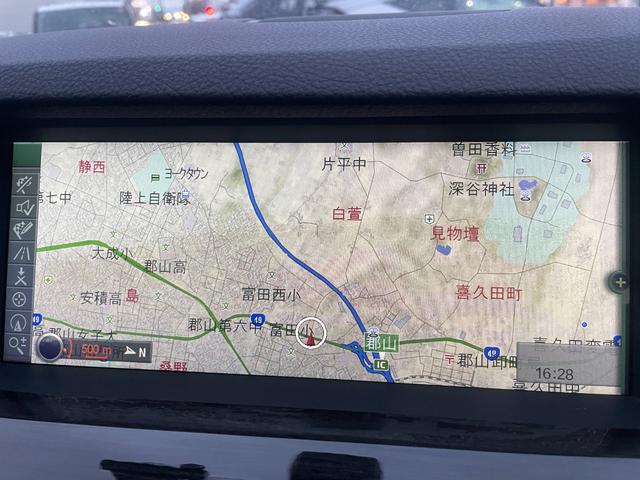 5シリーズ 523iツーリング 禁煙車/サンルーフ/本革シート/ナビ/バックカメラ/テレビ/ETC/HID/オートライト/スマートキー/クルコン/ドラレコ/障害物センサー/電動シート/シートヒーター/CD&DVD/Mサーバー/純AW(7枚目)