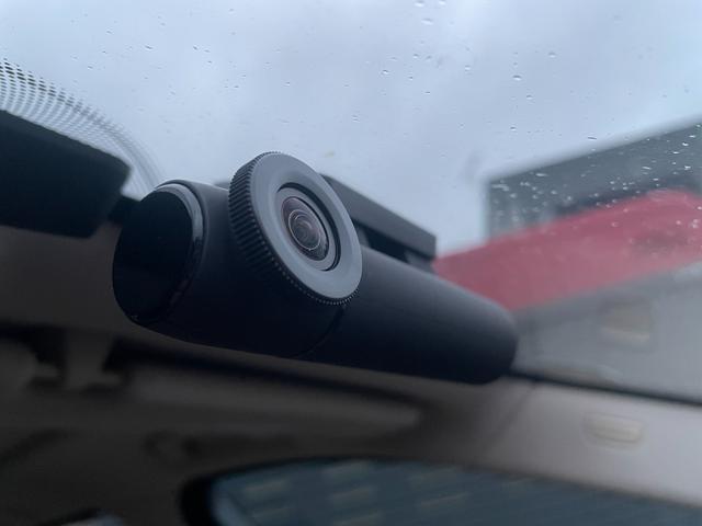 5シリーズ 523iツーリング 禁煙車/サンルーフ/本革シート/ナビ/バックカメラ/テレビ/ETC/HID/オートライト/スマートキー/クルコン/ドラレコ/障害物センサー/電動シート/シートヒーター/CD&DVD/Mサーバー/純AW(15枚目)