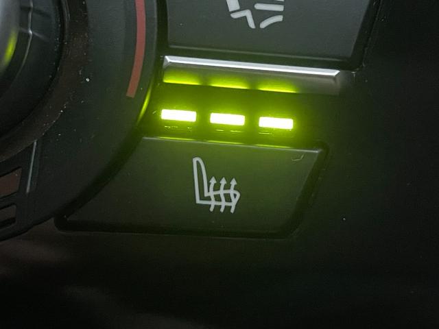 5シリーズ 523iツーリング 禁煙車/サンルーフ/本革シート/ナビ/バックカメラ/テレビ/ETC/HID/オートライト/スマートキー/クルコン/ドラレコ/障害物センサー/電動シート/シートヒーター/CD&DVD/Mサーバー/純AW(18枚目)