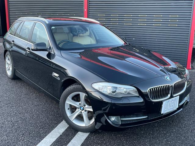 5シリーズ 523iツーリング 禁煙車/サンルーフ/本革シート/ナビ/バックカメラ/テレビ/ETC/HID/オートライト/スマートキー/クルコン/ドラレコ/障害物センサー/電動シート/シートヒーター/CD&DVD/Mサーバー/純AW(24枚目)